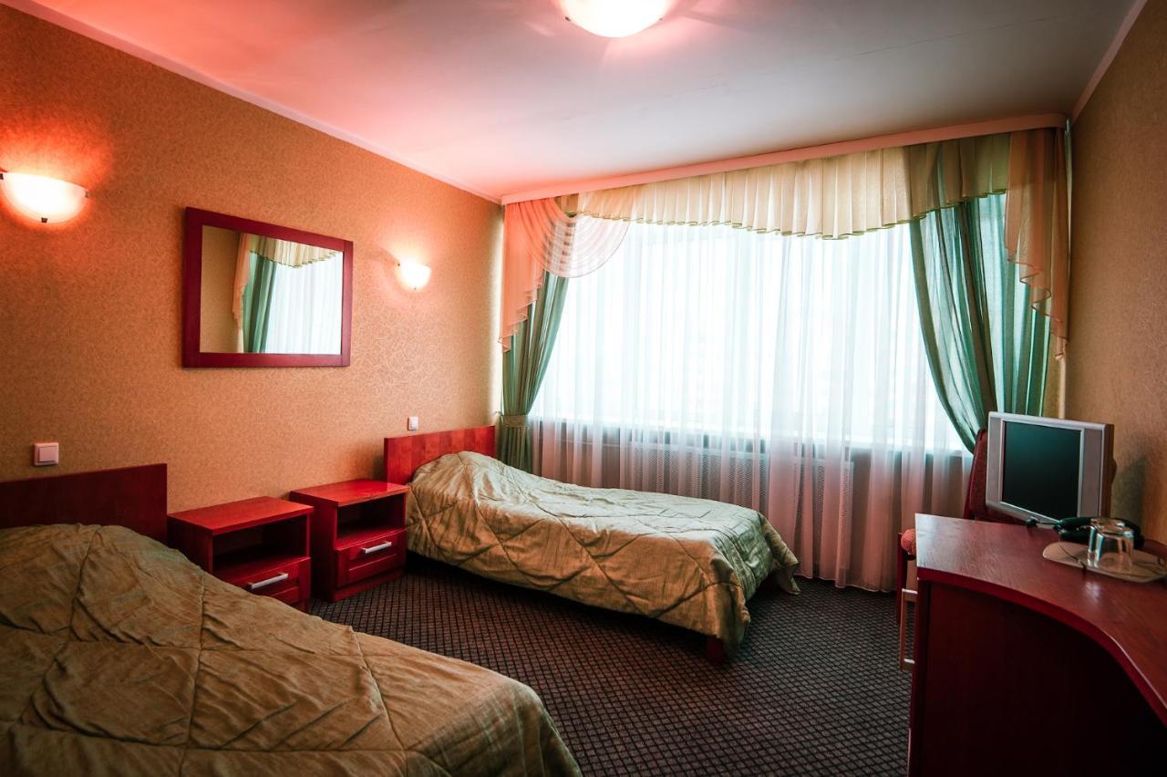 Гостиница Юбилейная Бобруйск Экстерьер фото
